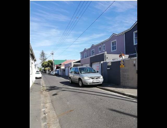 5 BEDROOM TOWNHOUSE FOR SALE IN OBSERVATORY